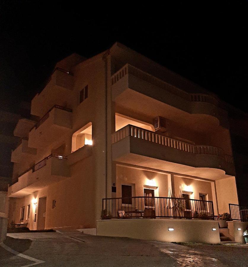 Apartments Akmadzic ماكارسكا المظهر الخارجي الصورة