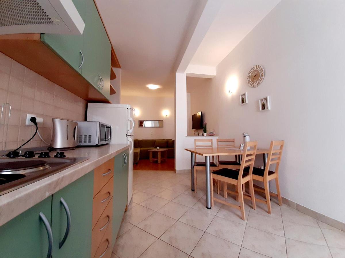Apartments Akmadzic ماكارسكا المظهر الخارجي الصورة